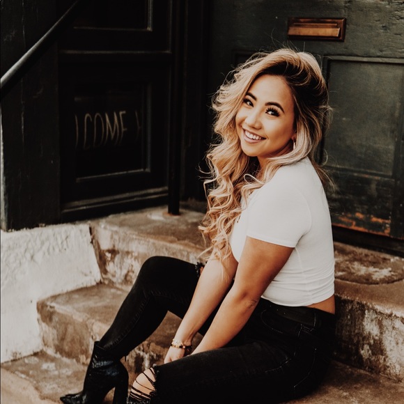 Meet your Posher, Kimberly - Picture 1 of 1